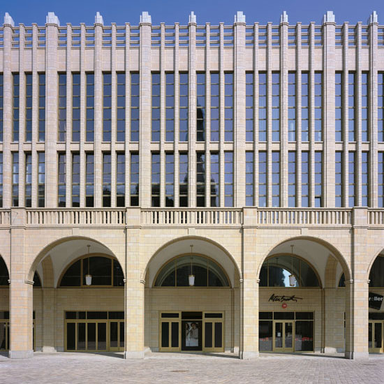 Facade Design of the Roter Turm Shopping Mall