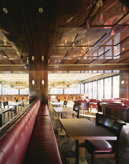 Interior Design of the Newton Bar