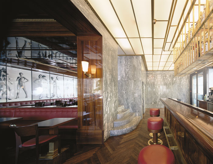 Interior Design of the Newton Bar